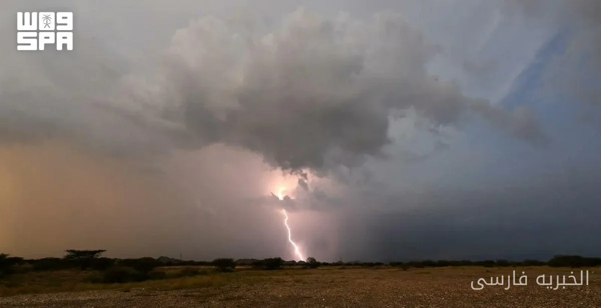 مرکز ملیMeteorology عربستان سعودی هشداری قرمز برای باران‌های سنگین در الطائف صادر کرد