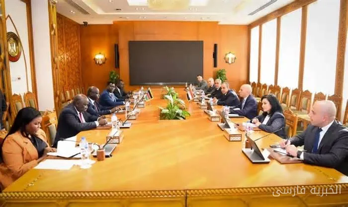 آگوک ماکور کور وزیر انرژی و سدود جنوب سودان درباره سد فولا توضیحاتی ارائه کرد