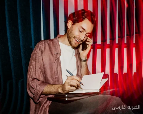 وداع با سلام: جيل Z و المحتالين، نهاية عصر