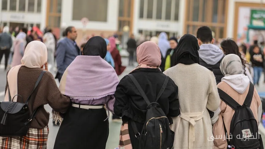 دولت ایتالیا قانون ممنوعیت پوشش صورت و محدودیت دانش‌آموزان خارجی را تصویب کرد