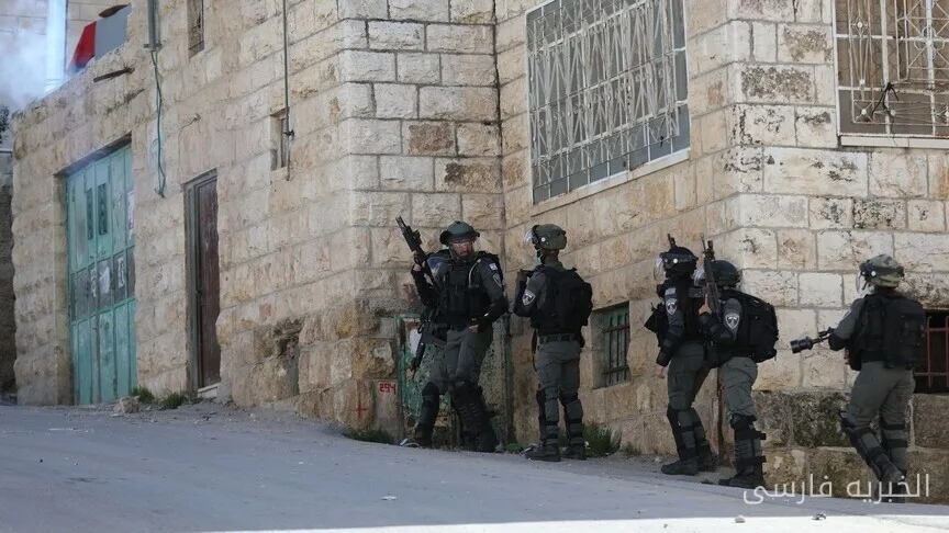 نیروهای اسرائیلی در کرانه باختری، دو فلسطینی از جمله یک کودک را بازداشت کردند