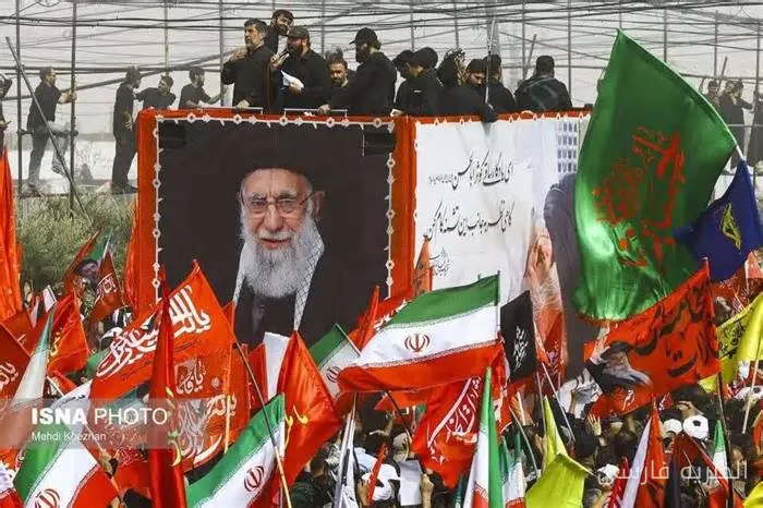 ترس از فروپاشی؛ ایران به سمت بمب هسته‌ای می‌رود؟